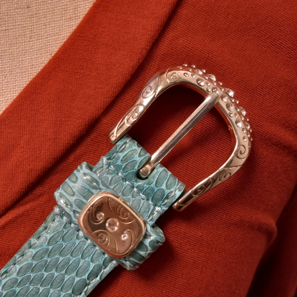 Woman's belt
